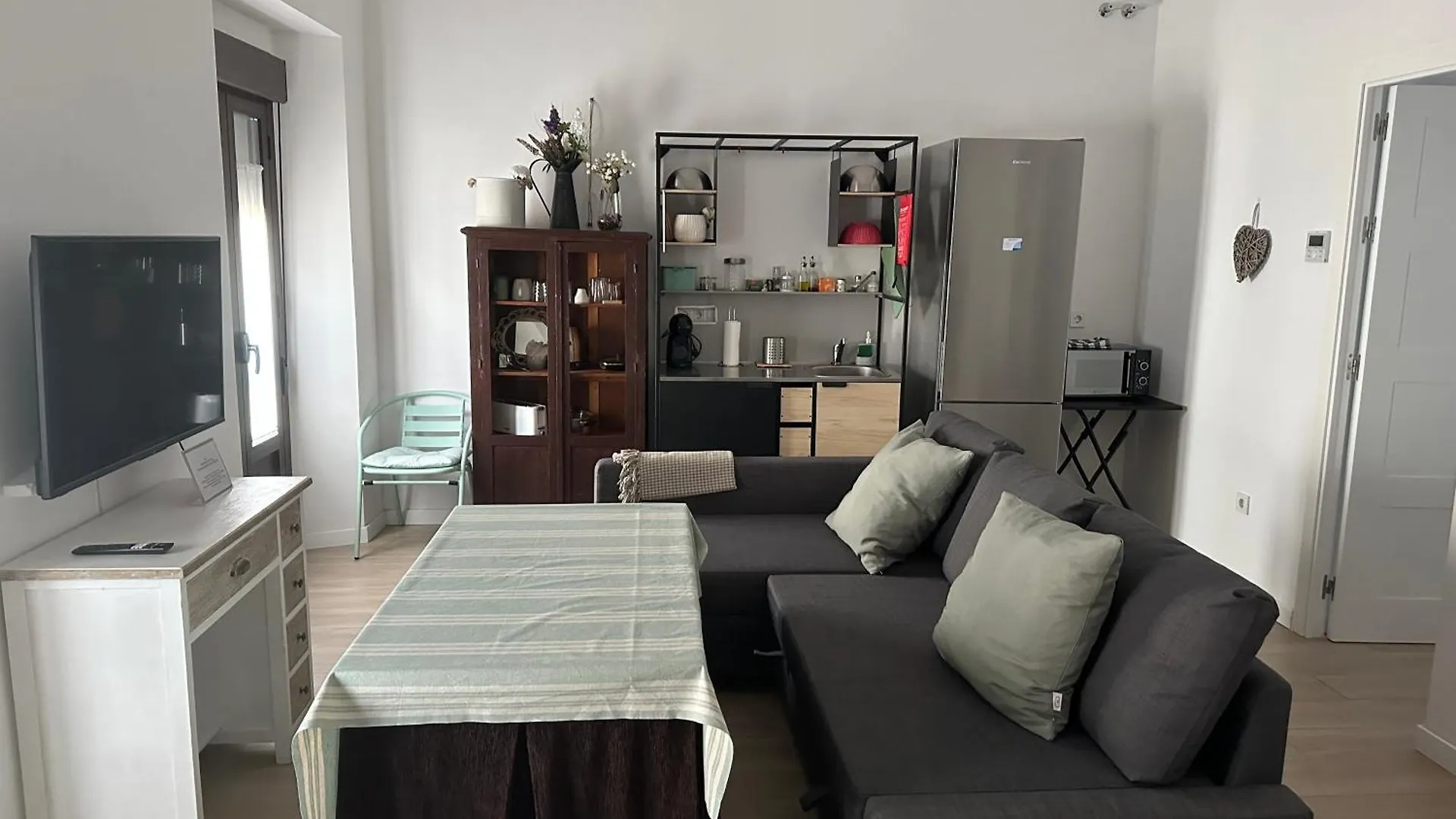 Apartment Casa Tradicional En La Calle Pureza, Triana Sevilla